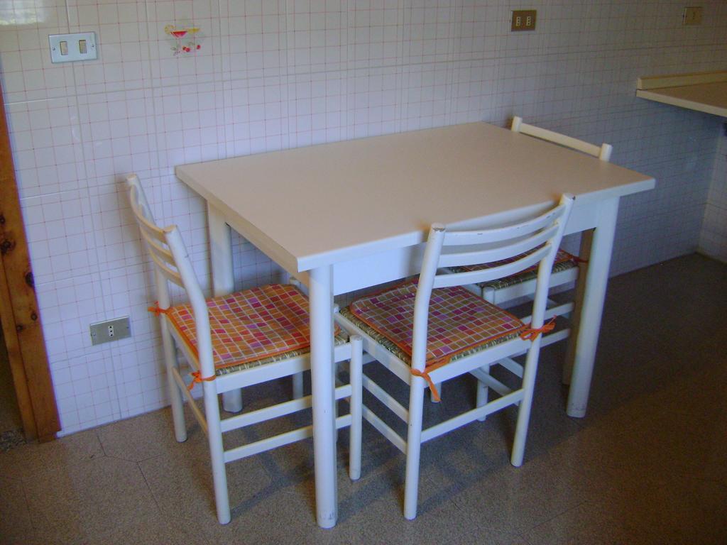 La Maison Nouva 1977 Aosta Luaran gambar