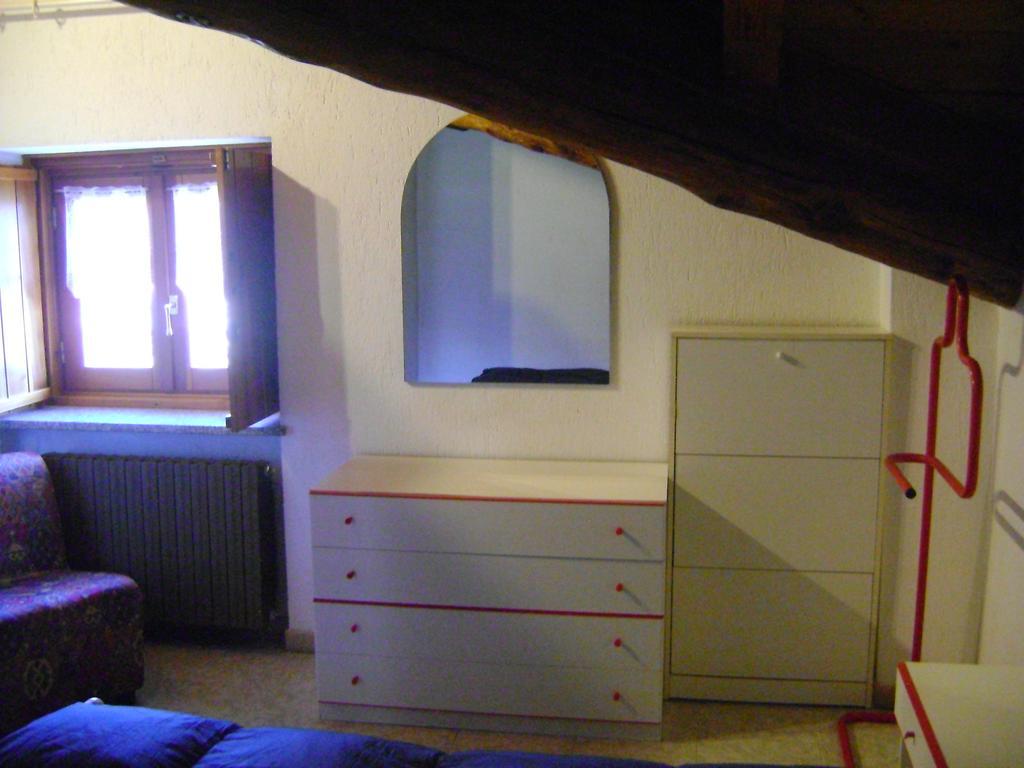 La Maison Nouva 1977 Aosta Luaran gambar